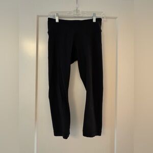 Lululemon 🖤 Black Leggings EUC 6/8